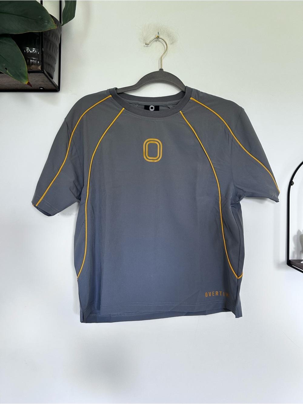 Overtime Kids Gray & Yellow Short Sleeve T Shirt Size Large Youth